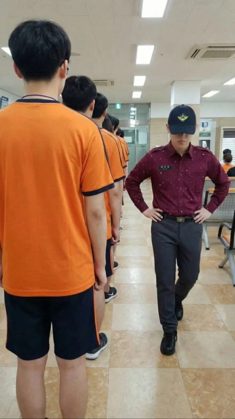 이게 공익 사진이라고? 밈 된 AI 이미지들