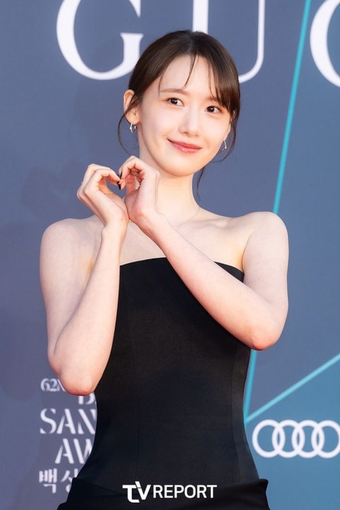 오늘자 백상 드레스가 겹친 수지랑 윤아