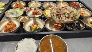 여수에서 9900원에 이 정도 밥상이 나온다고?